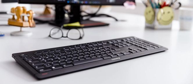 CHERRY STREAM KEYBOARD WIRELESS