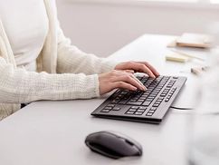 Kompakte TKL Version – Ideal im Office & im Industriebereich