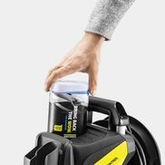 Plug 'n' Clean – das Kärcher Reinigungsmittelsystem