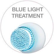 Blaues LED Licht gegen Hautunreinheiten