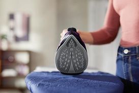 SteamGlide Plus Bügelsohle / Dampfstoß von bis zu 180 g