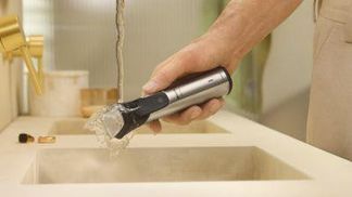 100 % wasserabweisend (unter der Dusche verwendbar)