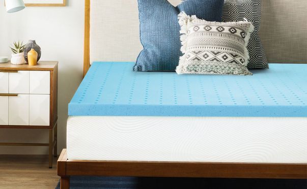 Hauchen Sie Ihrem Bett neues Leben ein mit dieser Matratzenauflage aus hochdichtem Memory Foam!