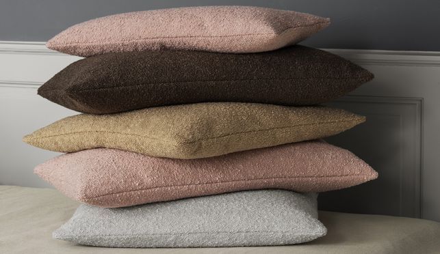 BOUCLE Kissenhülle in verschiedenen Farben und Größen