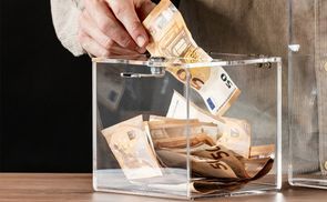 Platz für Lose oder Spenden