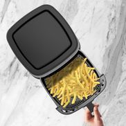  Bietet Platz für bis zu 1,3 KG Pommes in einem Durchgang:
