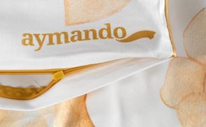 Goldfarbener Reißverschluss