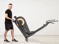 Flexibilität mit Griff und Transportrollen
